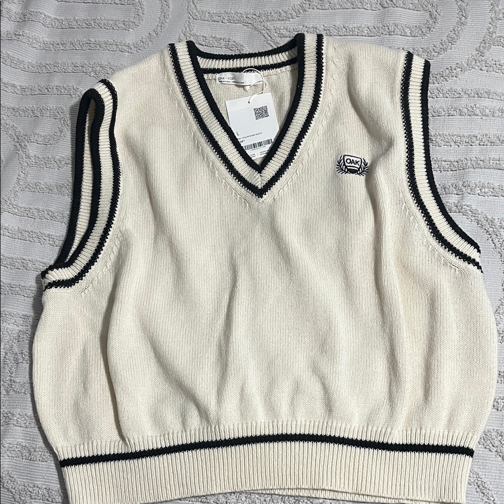 OAK + FORT Cream V-Neck Sweater Vest with Black Trim